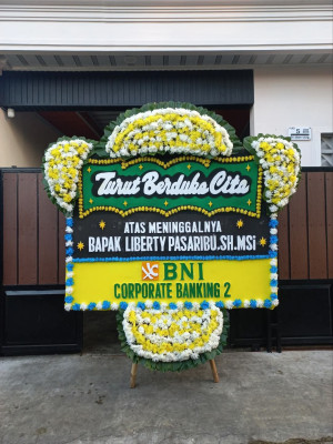 Papan Bunga Duka di Guguk Malintang