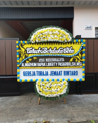 Papan Bunga Duka di Guguk Malintang